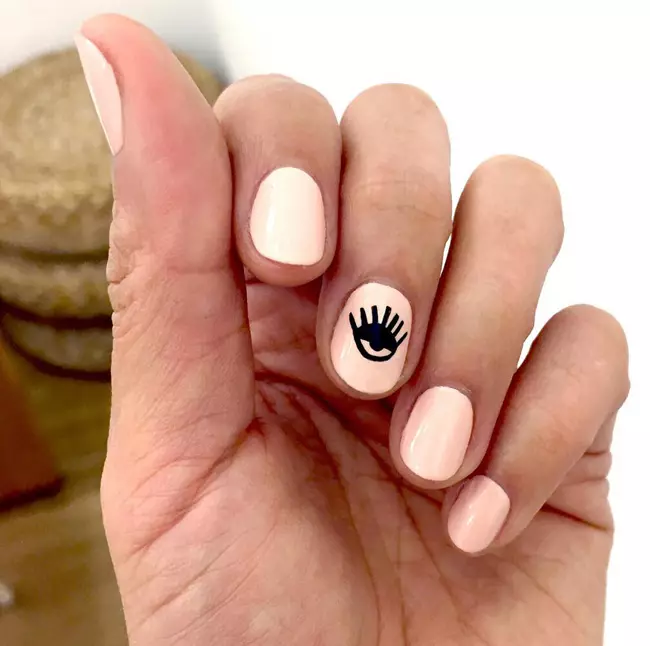Simple drawings on nails with gel varnish for beginners (99 photos): How to draw simple patterns at home? The easiest manicure options 24251_85
