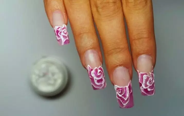 Flors en les ungles amb laca de gel (63 fotos): com dibuixar roses a pas gela-laca humida a pas? Idees de disseny de manicura 24259_9