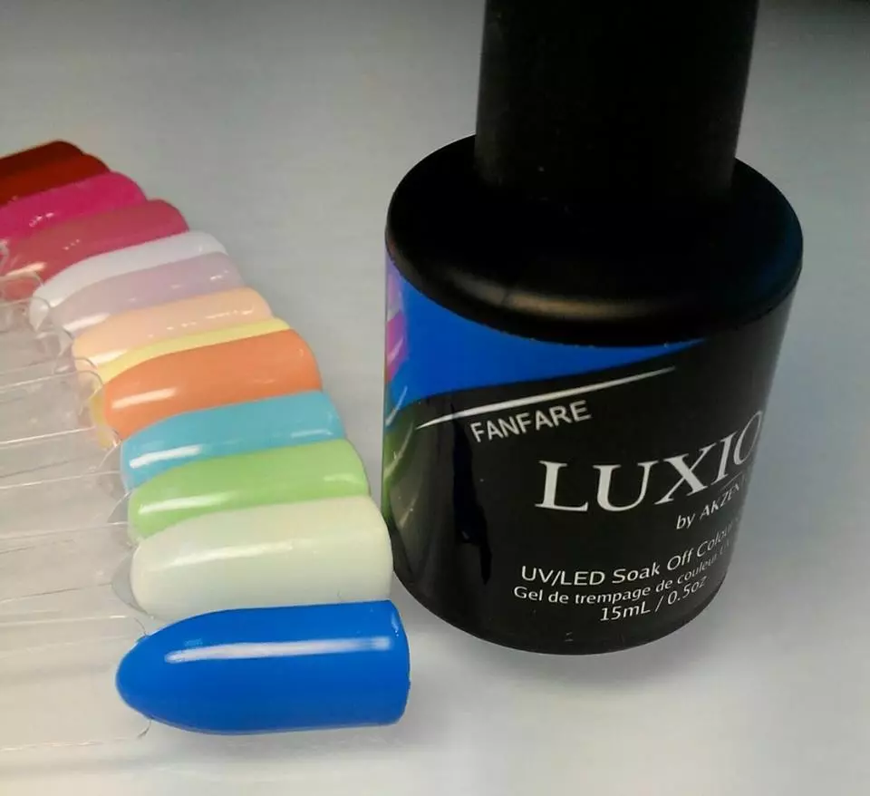 Luxio জেল lacquer (70 ছবি): রং গঠন এবং প্যালেট। Blush কভার নখ উপর মত চেহারা কি? মাস্টার্স রিভিউ 24262_19