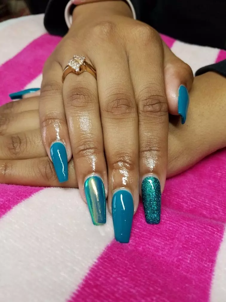 Charme Gel Lacquer: Taybetmendiyên Naka Chica û Rêza Pro, Nirxandin 24289_6