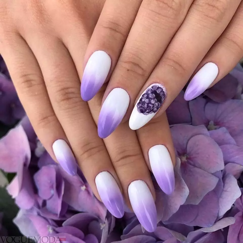 Weiß Nageldesign (65 Fotos): white Maniküre Ideen mit lila und lila Einsätzen 24361_30