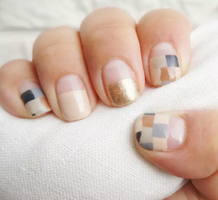Beige manicure (165 photos): nail design with varnish color beige and caramel, gentle beige-blue option 24373_125