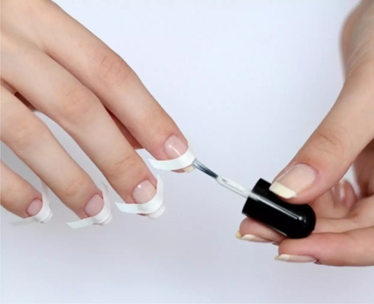 Beige Fenc op de nagels (27 foto's): de beste tinten melk Franse manicure 24375_14