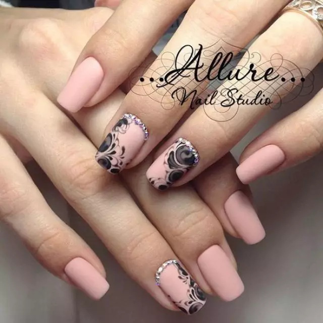 Umucyo Matte Manicure (52 Amafoto): Igishushanyo mbonera cyamabara meza 24380_15