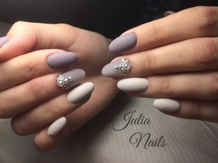 Light Matte Manicure (52 φωτογραφίες): Σχεδιασμός νυχιών σε φωτεινά χρώματα 24380_2