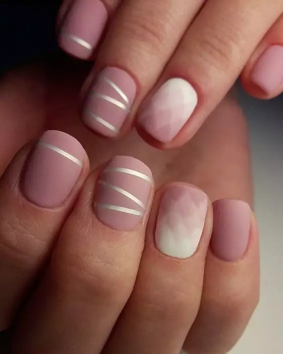 Light Matte Manicure (52 φωτογραφίες): Σχεδιασμός νυχιών σε φωτεινά χρώματα 24380_8