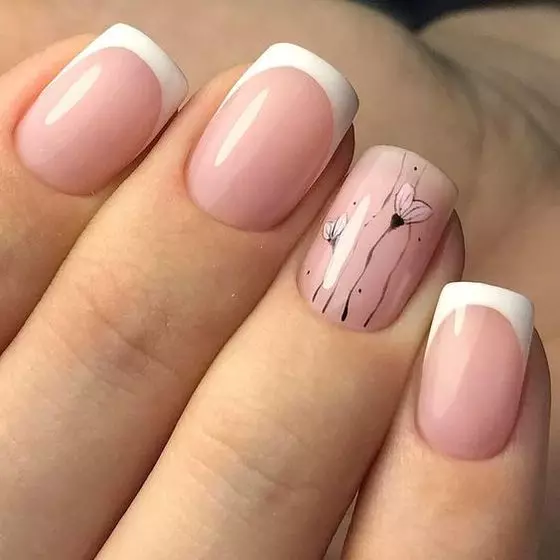 Pink manikura na kratkim noktima (44 fotografije): Kako odabrati dizajn? Originalni ukras za nokte od strane rhinestonesa 24386_30
