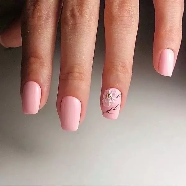 Roze manicure op korte nagels (44 foto's): Hoe het ontwerp te kiezen? Originele nageldecoratie door steentjes 24386_40