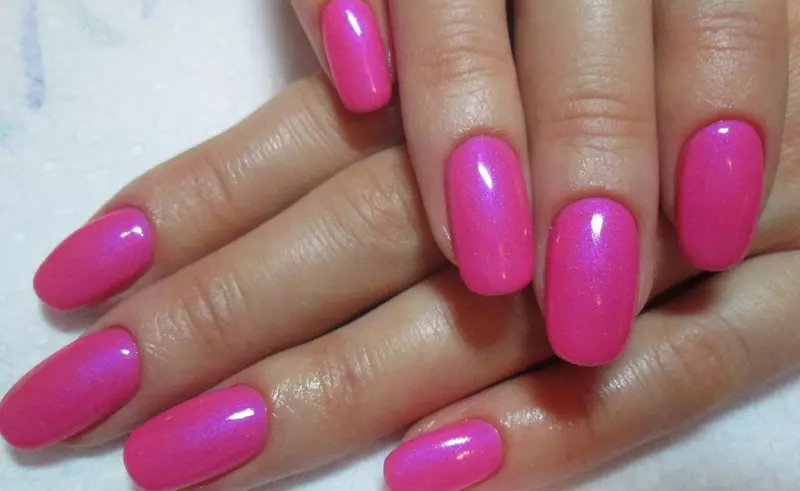 Manicure pink caang (63 poto): Desain kuku sareng warna asam asam 24387_34