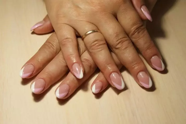 Pink franch om neglene (55 billeder): Ideerne om en fransk manicure til korte negle, vælg pink lak til bunden 24391_32