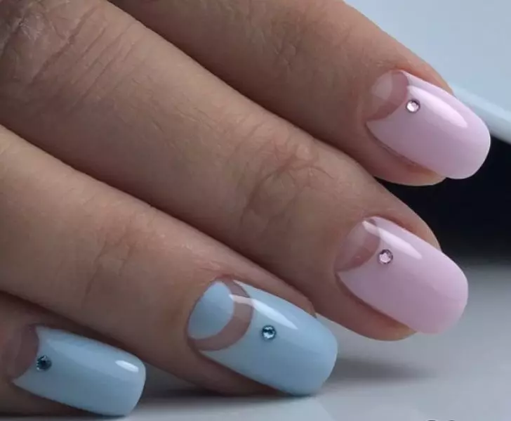 Mandicure bi rengê rengîn û şîn (65 wêne): Nail Design bi rengên rengîn-şîn 24395_48