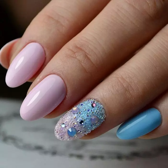 Manicura en color rosa y azul (65 fotos): diseño de uñas con gradiente en colores rosa-azul 24395_5