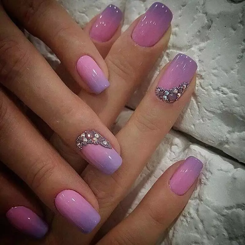Manicure in colore rosa e blu (65 foto): unghie design con gradiente in colori rosa-blu 24395_53