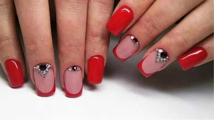 Franch vermelho em unhas (57 fotos): design de manicure francesa com verniz preto e strass para unhas afiadas e quadradas 24405_2