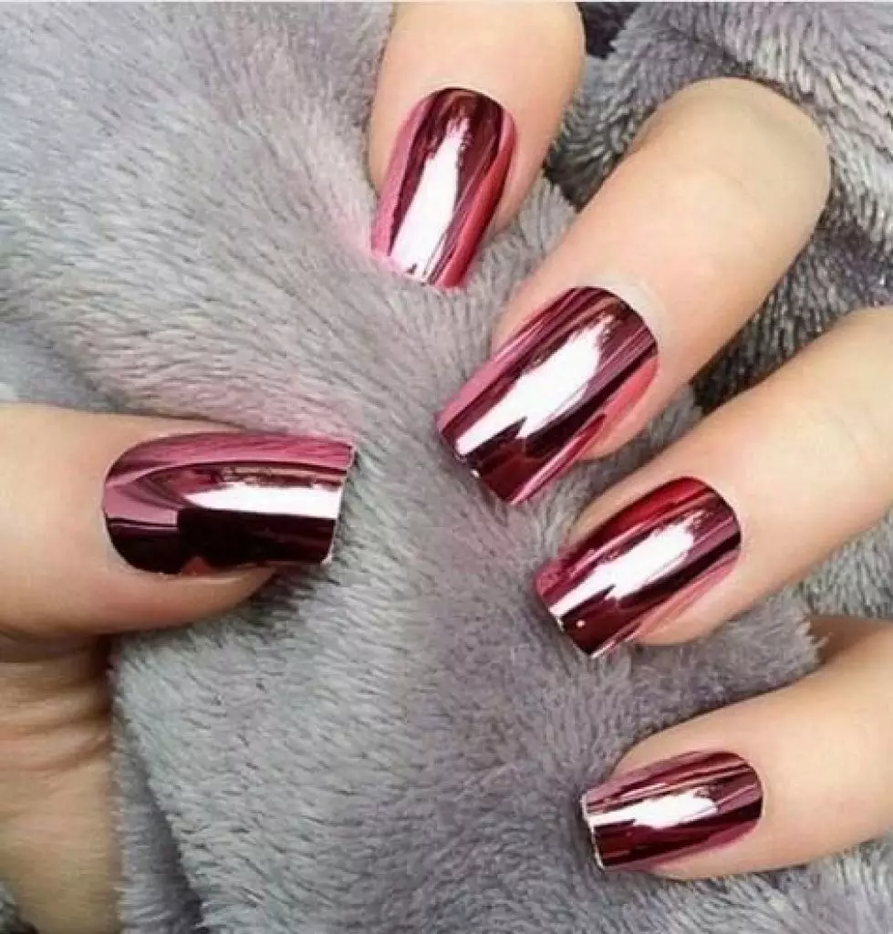 Manicure rossa con design (66 foto): quanto bello fare unghie con la vernice? 24408_49