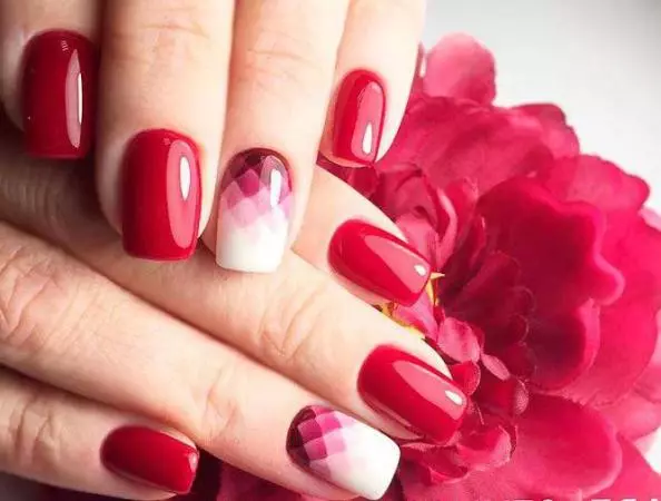 Red Manicure Ombre (38 foto): Bella gradiente sulle unghie 24410_33