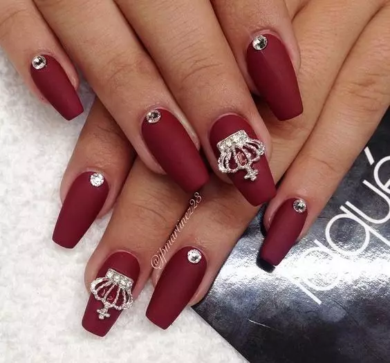Red manicure with rhinestones (60 photos): Beautiful matte red nail design ideas with stones 24417_14