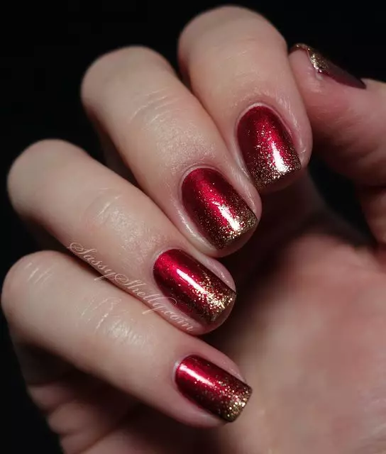 Dark Red Manicure (40 zdjęć): Piękne opcje projektowania paznokci 24421_13