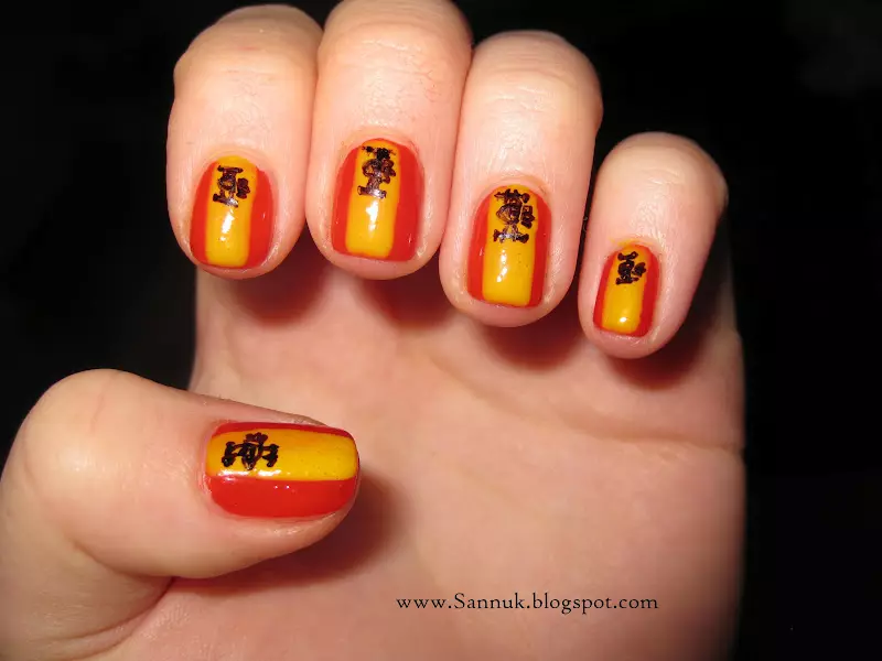Manicura amarela vermella (32 fotos): deseño de uñas con laca amarela 24422_28