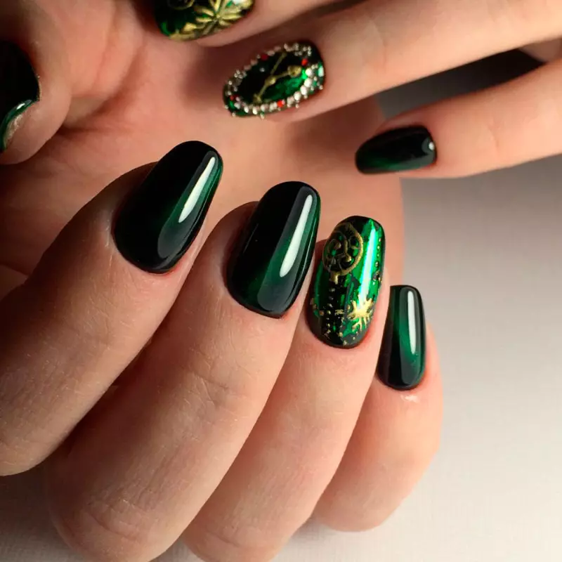 Green Manicure 