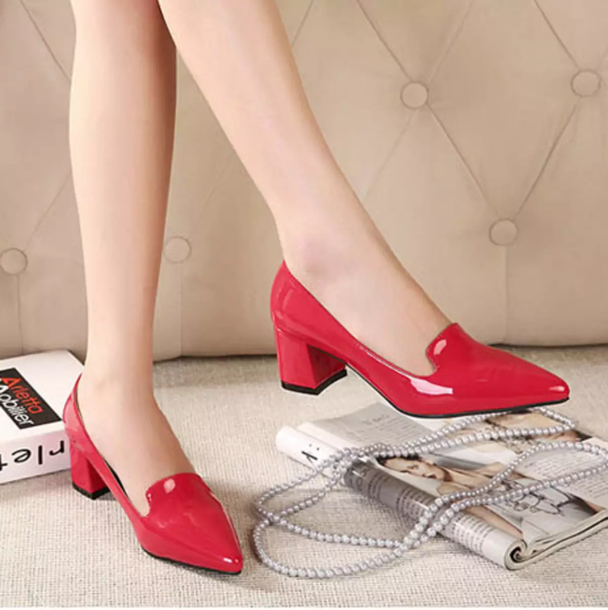 Red Heel Shoes (73 foto's): Model op 'e heak, heech, leech en op in dikke heak, prachtige ôfbyldings 2443_37