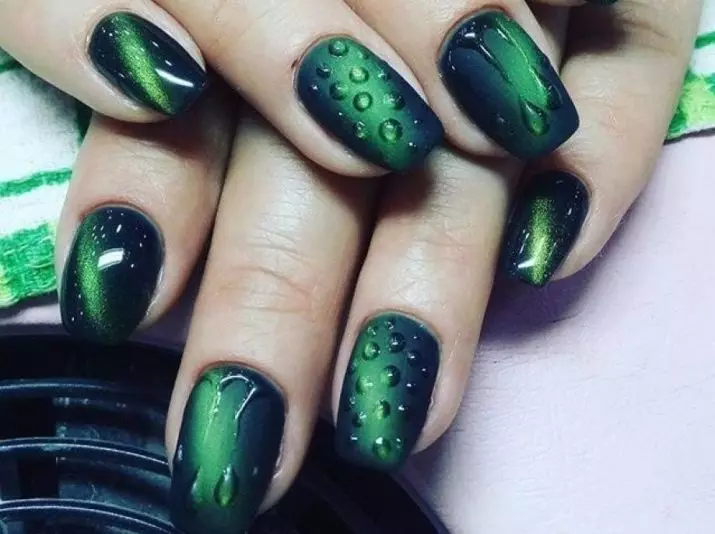 Emerald Manicure (75 foto): Design per unghie opaco in colore smeraldo 24441_72
