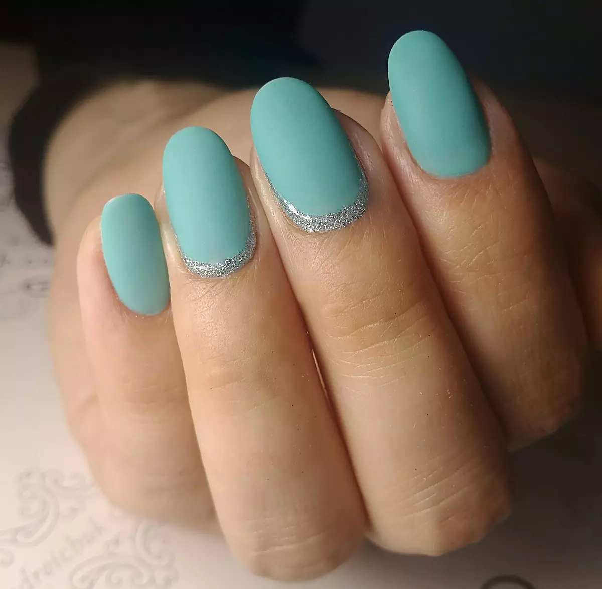 Mint Manicure (121 photos): Decor of short nails in mint color, matte and gentle manicure in menthol colors 24442_11