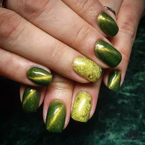 Green Manicure Green (34 foto): Design per unghie con lacca in verde chiaro o colore di menta 24445_19