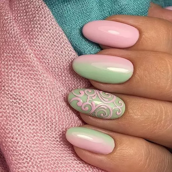 Manicura verde suave (34 fotos): diseño de uñas con laca en color verde claro o de menta 24445_31