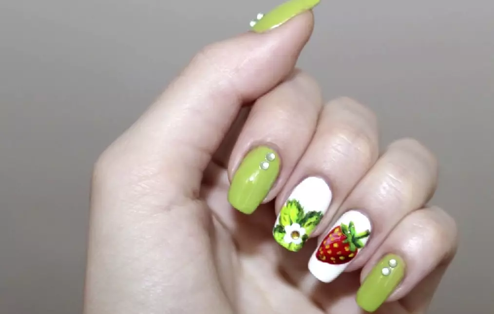 Manicure em cores verdes (38 fotos): características de design de unhas 24447_15