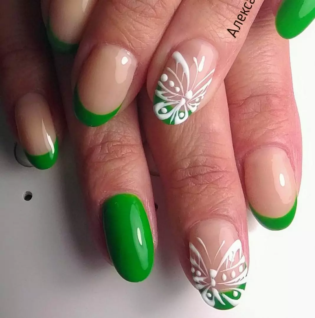 Manicure em cores verdes (38 fotos): características de design de unhas 24447_16