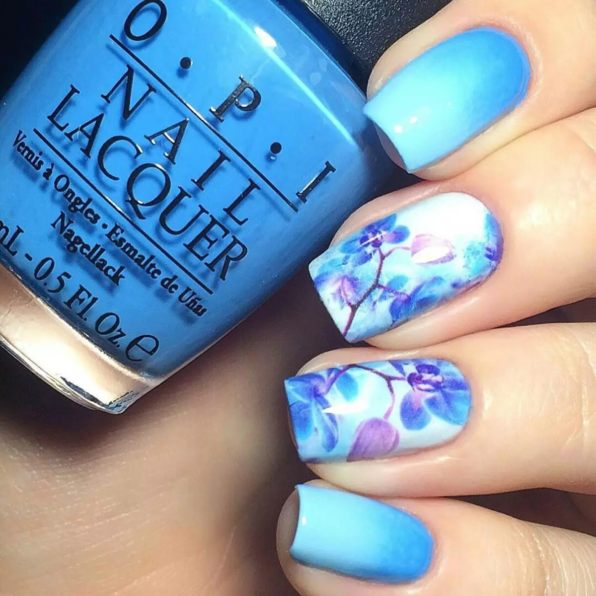 Matte Blue Manicure (40 foto): Desain kuku biru 24452_33