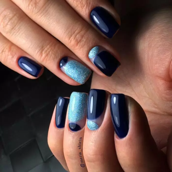 Blue Franch On Nails (51 Foto): Manicure Perancis dengan Corak dan Corak, Reka Bentuk Dalam Lacquer Gamma Gamma White-Blue, Ide dan Perwujudan mereka 24461_22