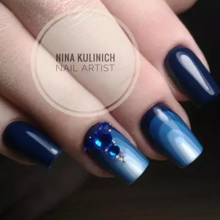 I-Blue Franch On Nails (Izithombe ezingama-51): IsiFulentshi Manicure ngephethini nephethini, design ku-White-Blue Gamma Gel Lacquer, Imibono kanye Nombontime 24461_30