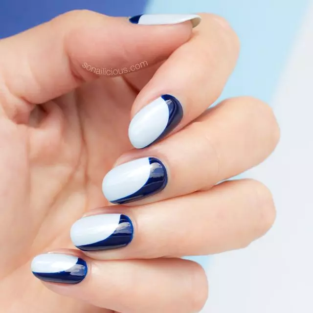 Blue Franch On Nails (51 Foto): Manicure Perancis dengan Corak dan Corak, Reka Bentuk Dalam Lacquer Gamma Gamma White-Blue, Ide dan Perwujudan mereka 24461_6