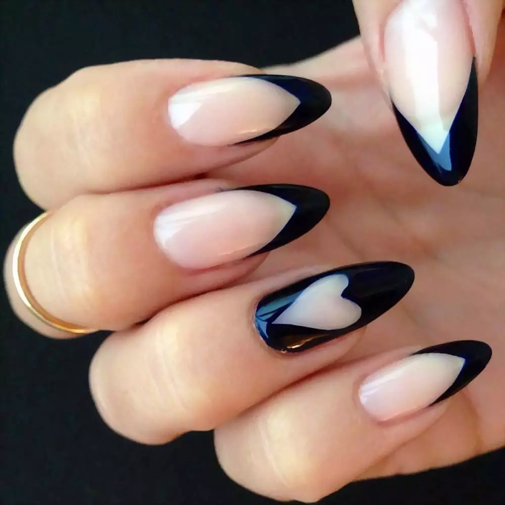Black Manicure Franch con motivo (23 foto): Design del manicure francese sulle unghie quadrate 24472_22