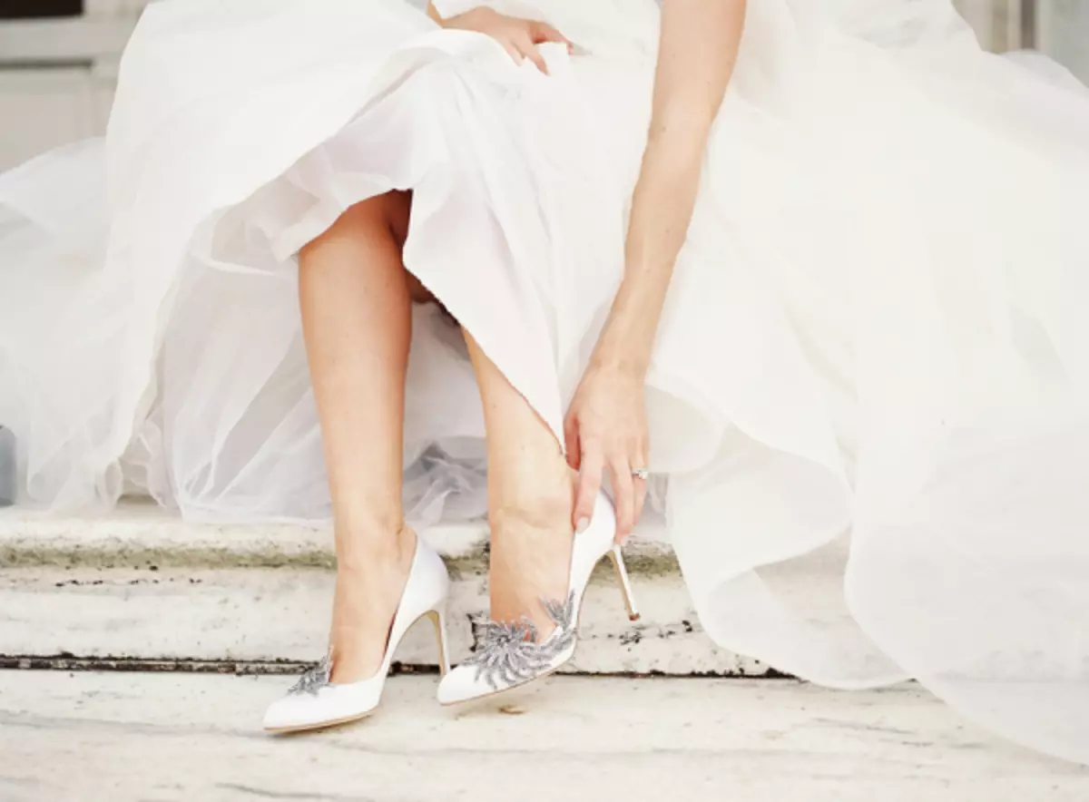 Manolo Blahnik Shoes (34 billeder): Populære modeller, bryllup, hvor meget berømte sko er 2447_15
