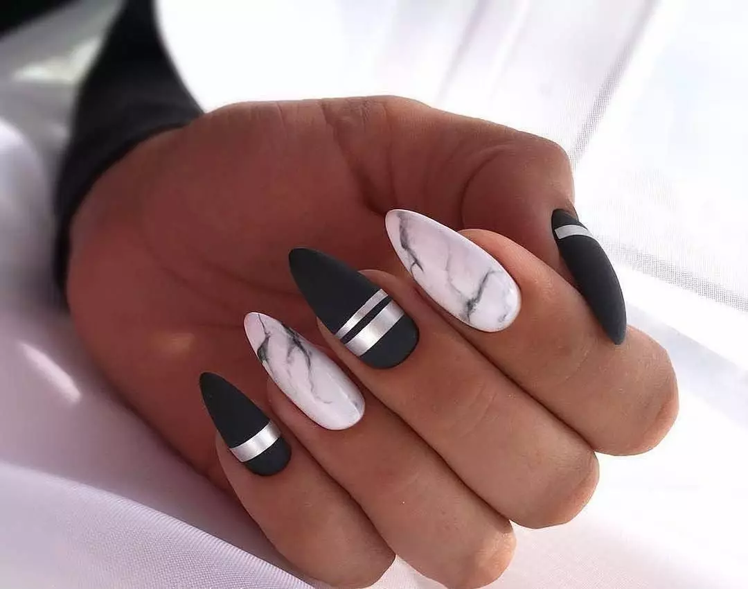 Nero Long Nails (33 foto): idee manicure con vernice nera 24481_5