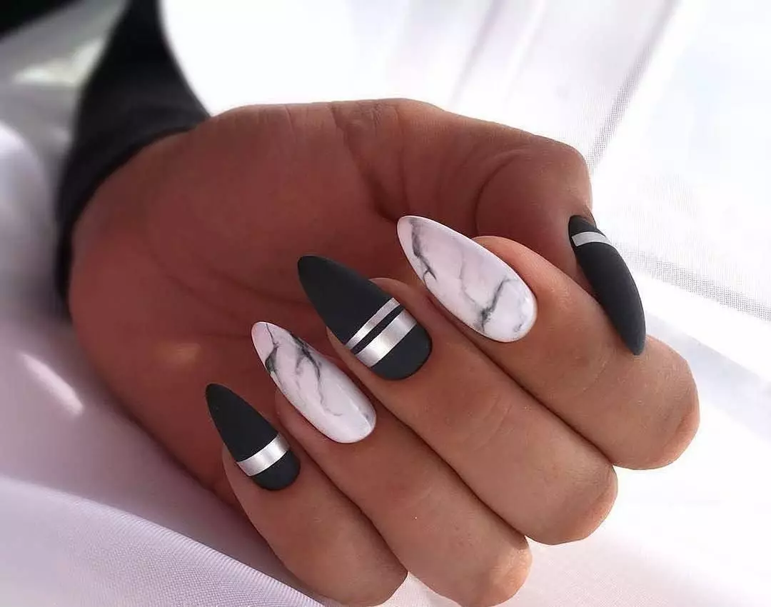 Preto preto (33 fotos): manicure idéias com verniz preto 24481_5