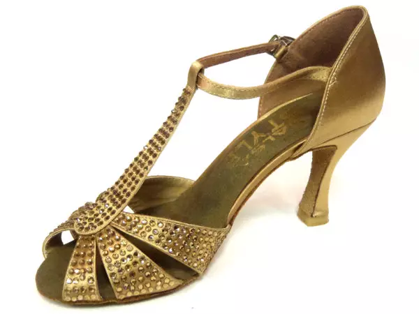 Latina Shoes (37 foto's): Hoe kinne jo de Latynske styl skuon en foar Salsa kieze, foar Salsa, modellen út Eckse 2448_11