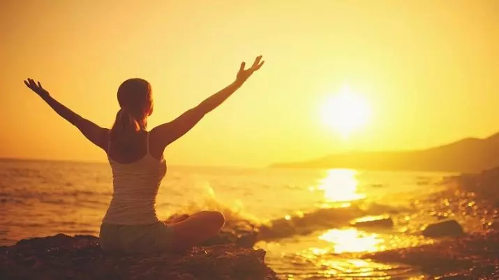 تعويذة الشمس: 108 دوائر من Surya Namaskar، Sun Text Text، أقوى وأقوى منتراس 24493_2