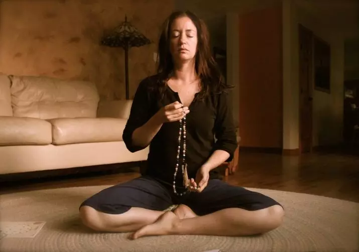 Intialainen Mantrat: Kaunis mantra meditaatio musiikkiin, miten lukea ohmia 24494_5