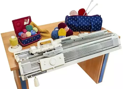 Màquines de teixir: per teixir guants i mitjons, barrets i suéteres, models infantils i adults. Com teixir màquines manuals? 244_5