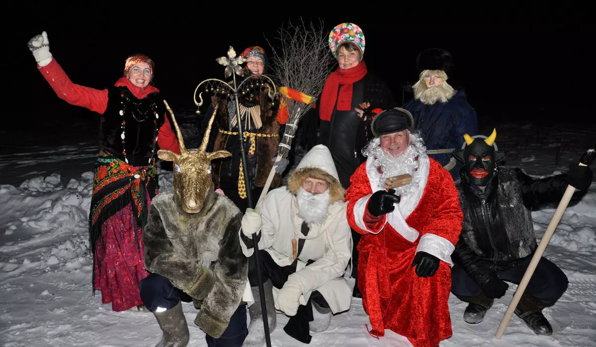 Tradície oslavy starého Nového roka: colné a obrady. Kedy sa uvádza v Rusku a Európe? Čo sa pripravuje na dovolenku? 24560_2