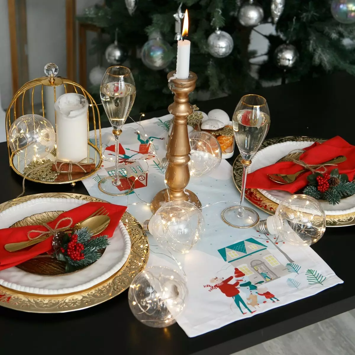 Novogodišnji stol (71 fotografije): Kako ga ukrasiti za novogodišnje voće? Ostala ukrasa za dizajn stola, ideje i lijepih elemenata dekor 24562_31