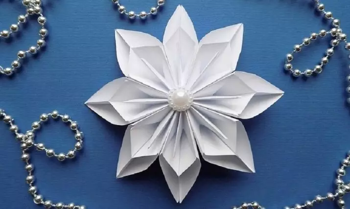 Оригами техникасындағы снежинкалар: қағаздан модульдік оригами. Өз қолыңызбен модульдерден схема бойынша сноубордты қалай жасауға болады? 24575_26
