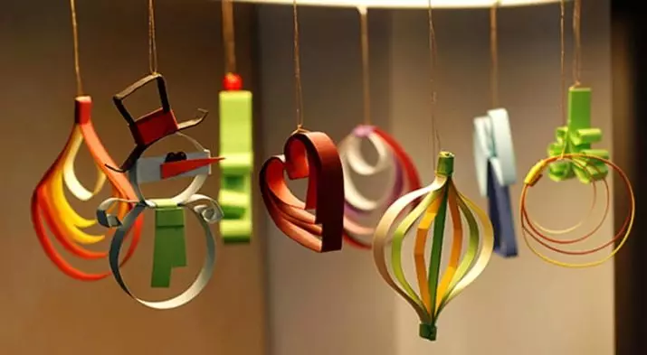 Новогодишни играчки: Како да направите топки на елка за новата година со свои раце? Накит во оригами, волуметриски играчки за хартија 24576_44