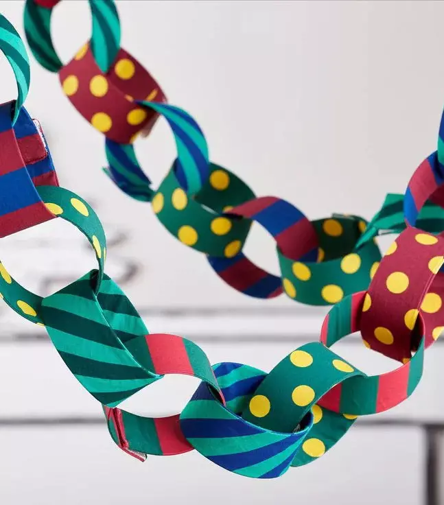 Новогодишни играчки: Како да направите топки на елка за новата година со свои раце? Накит во оригами, волуметриски играчки за хартија 24576_46