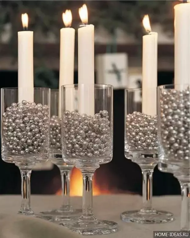 Nyttår Candlesticks: Hvordan lage dem for det nye året fra brillene med egne hender? Master Class Produsenter fra bokser og kjegler 24586_9
