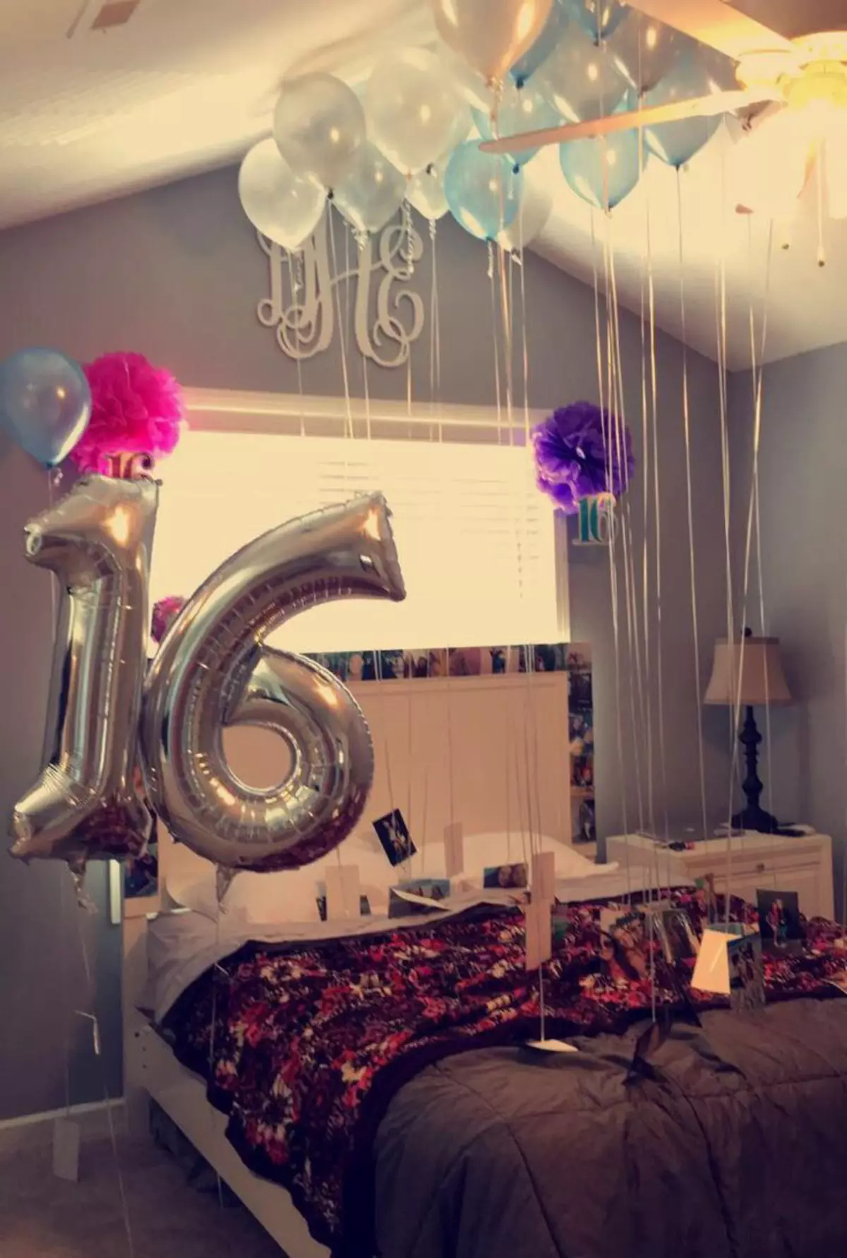 Tjejens födelsedagsdekoration: Hur man dekorerar ett rum för en tjej 2-3 år och 5-10 år gammal? Idéer för Baby 8, 11, 12, 13, 14, 15 år 24608_31